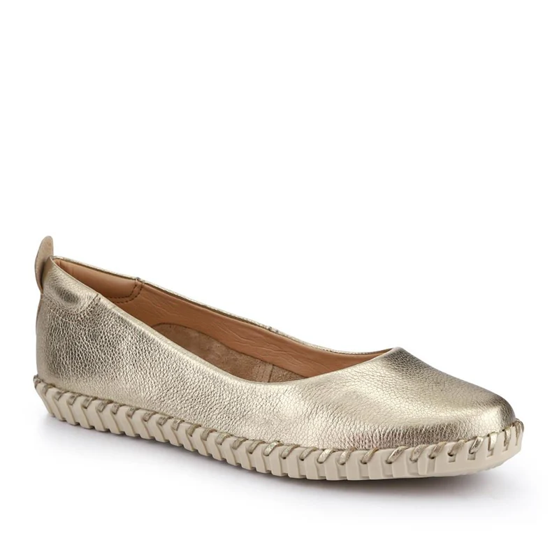 Lightweight Leather Pumps - BELBT41001 / 327 496