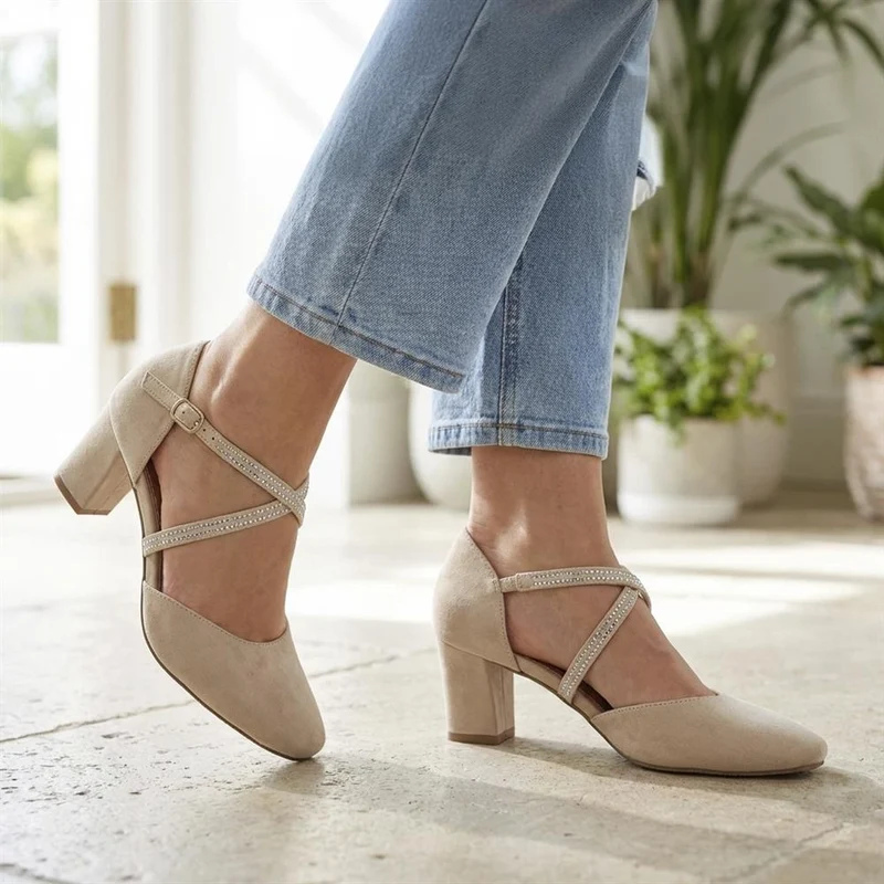 Closed-Toe Block Heels - PLAN40011 / 326 163 - Beige