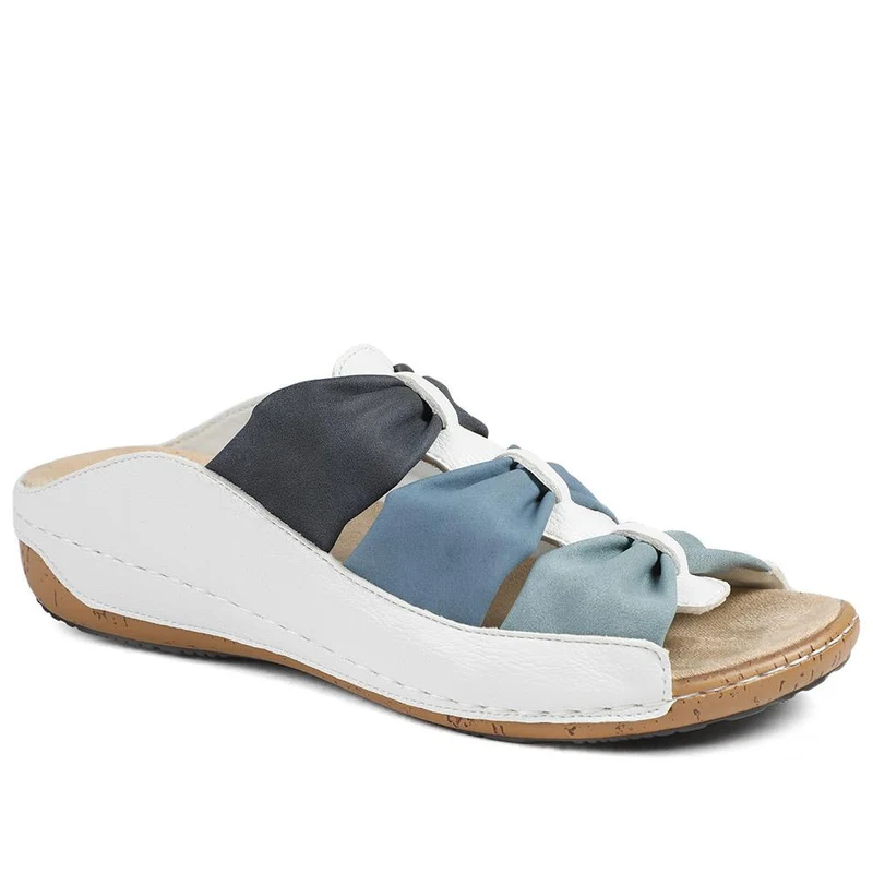 Flexible Triple Bow Cushioned Sandals - WBINS43014 / 329 090 - Navy - White