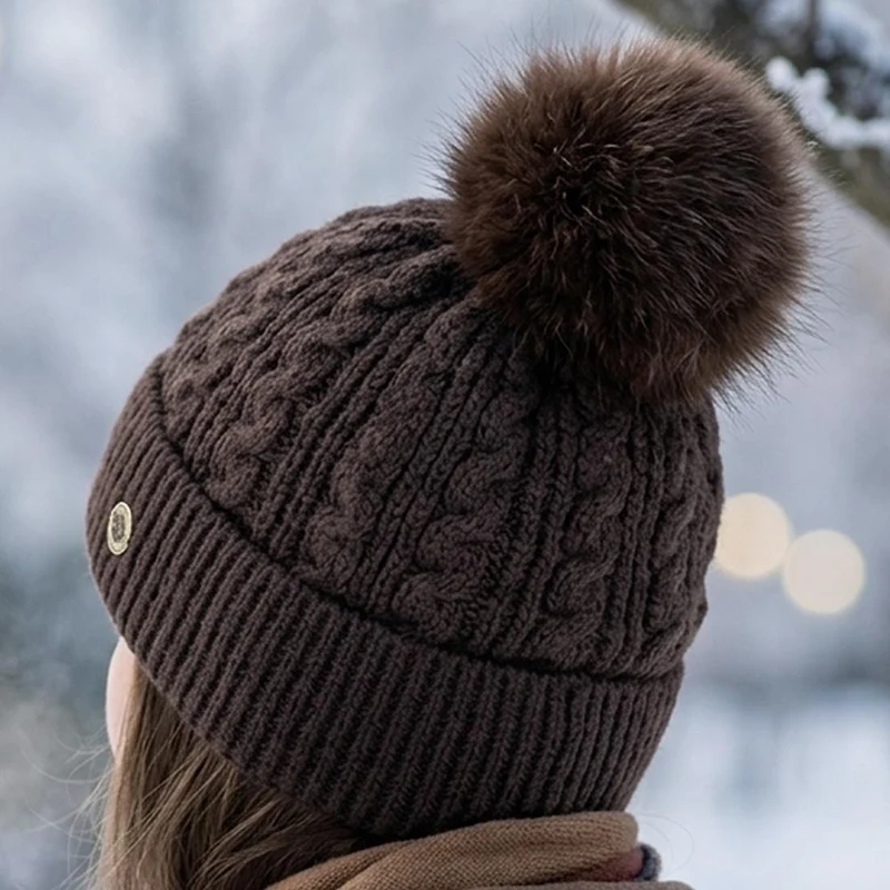 Knitted Stretch Fit Pom Beanie - YIWU44000 / 329 896 - Chocolate