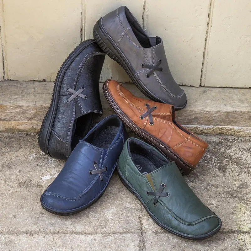 Leather Slip On Shoes - HAK32019 / 319 116 - Black
