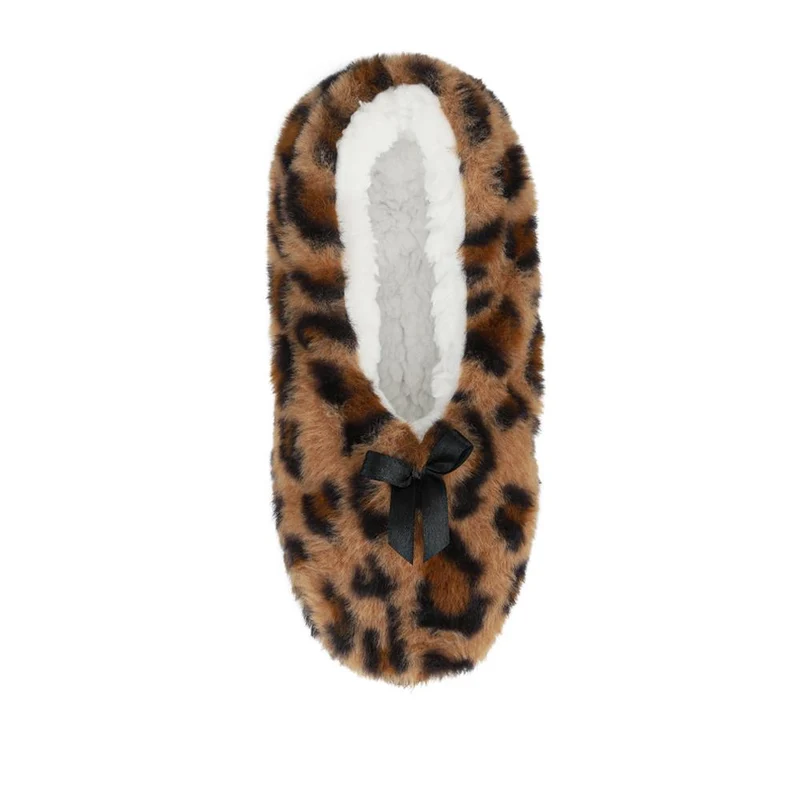 Warm Lined Slipper Socks With Bow Detail - YIWU42002 / 328 138 - Brown Leopard