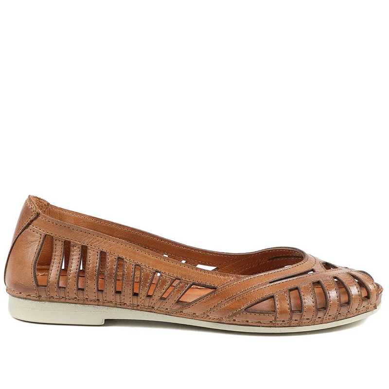 Leather Cut Out Peep Toe Flats - KARY43003 / 329 013 - Tan