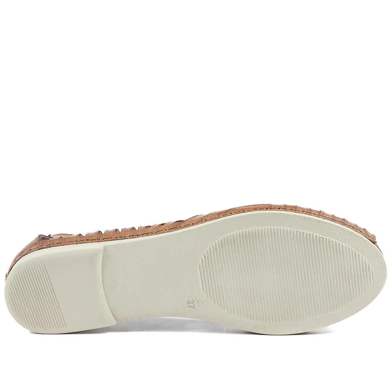 Leather Cut Out Peep Toe Flats - KARY43003 / 329 013 - Tan