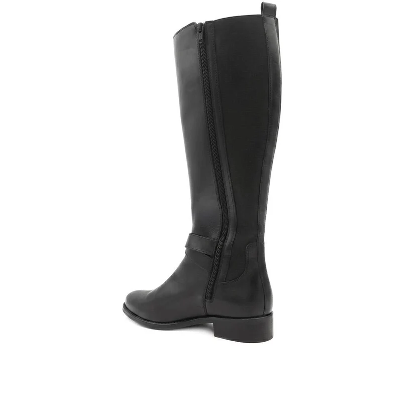 Leather Buckle Detailed Long Boots - MINTL44003 / 329 970 - Black