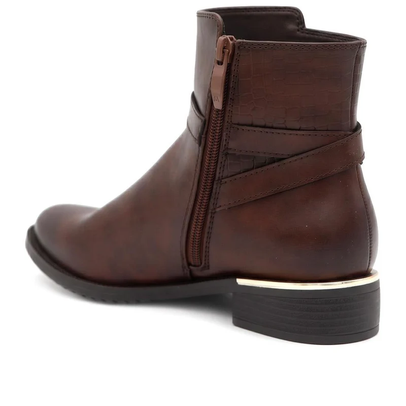 Bellissimo Buckle Detail Ankle Boots - BELWOIL44056 / 330 006 - Brown