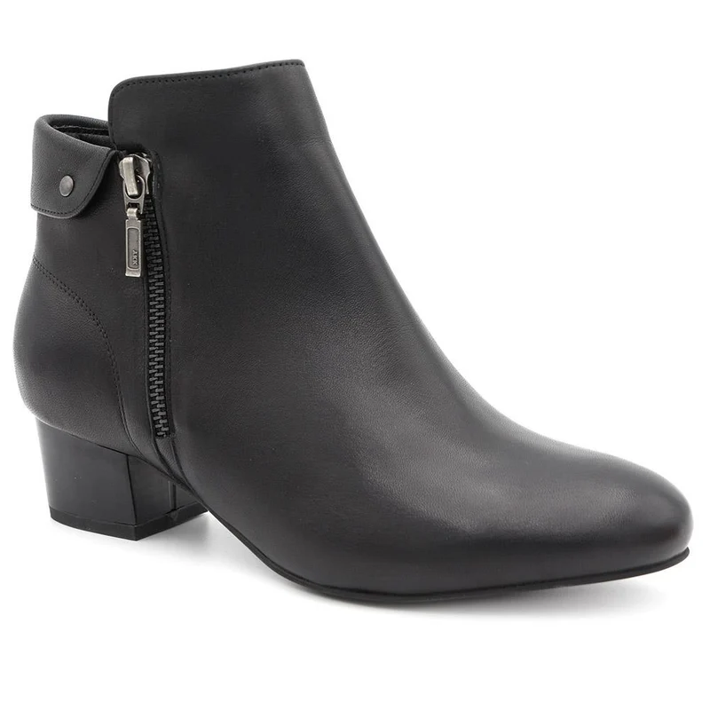 Smart Zip Up Leather Ankle Boots - MAGNU44006 / 330 055