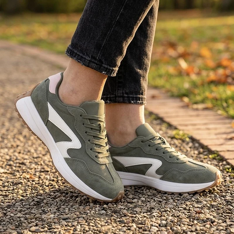 Bellissimo Leather Lace Up Sporty Trainers - BELDINGX44003 / 330 348 - Khaki