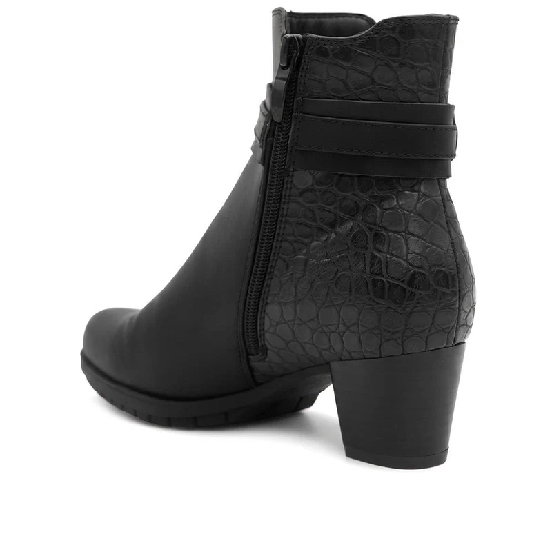 Warm Lined Smart Block Heel Ankle Boots - WOIL44003 / 330 085 - Black Multi