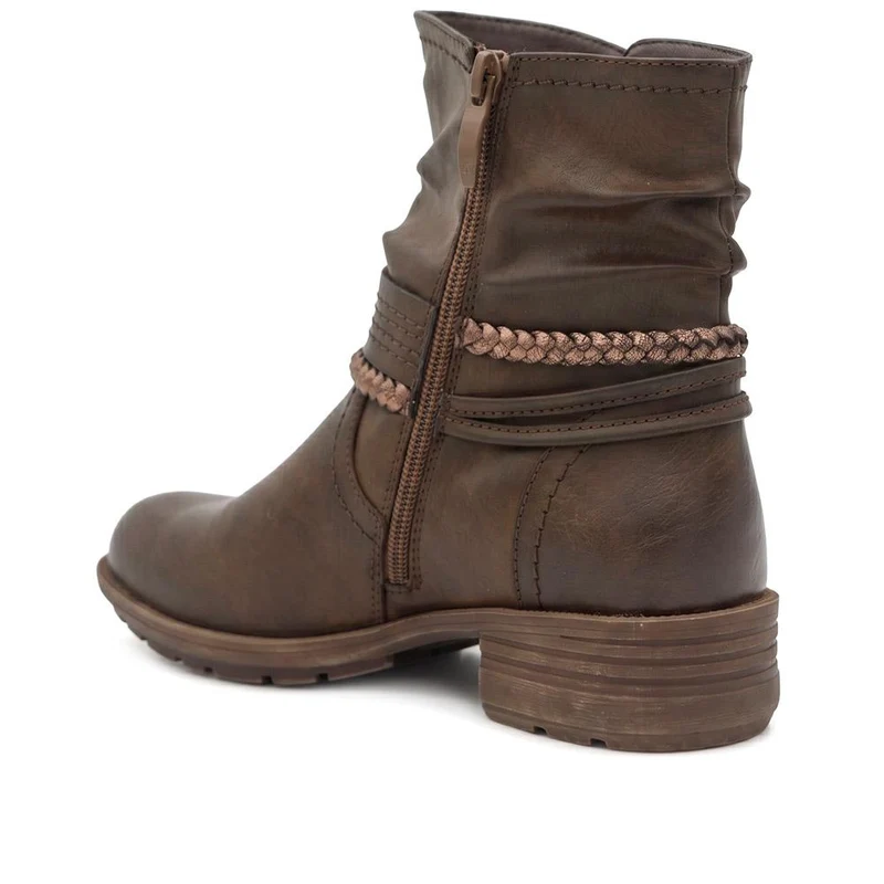 Buckle Detail Zip Fasten Ankle Boots - WOIL44048 / 329 800 - Brown