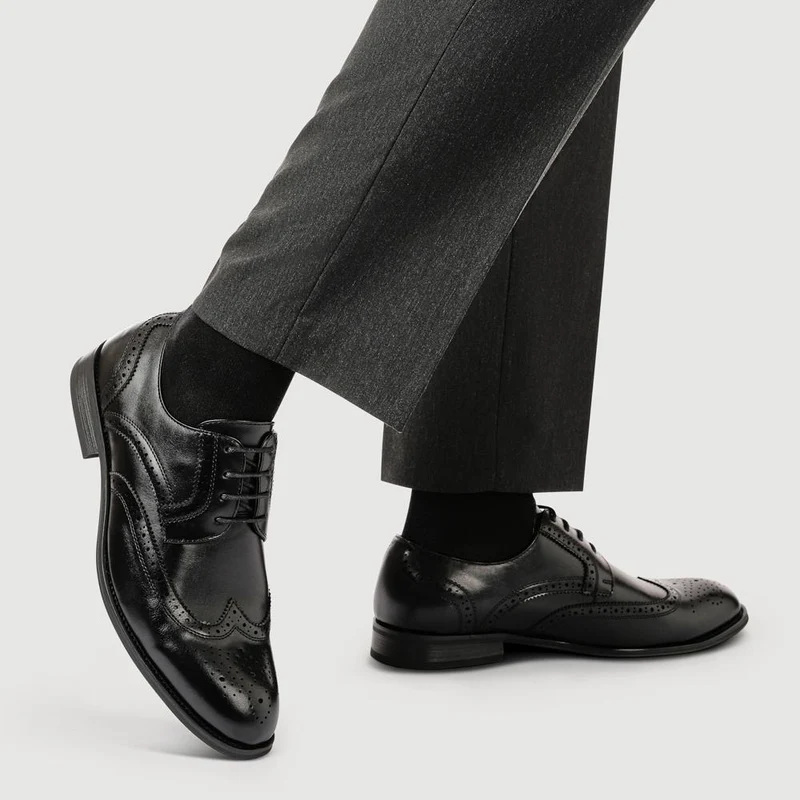 Wide Fit Smart Lace-Up Shoes - XINGH42001 / 327 938 - Black