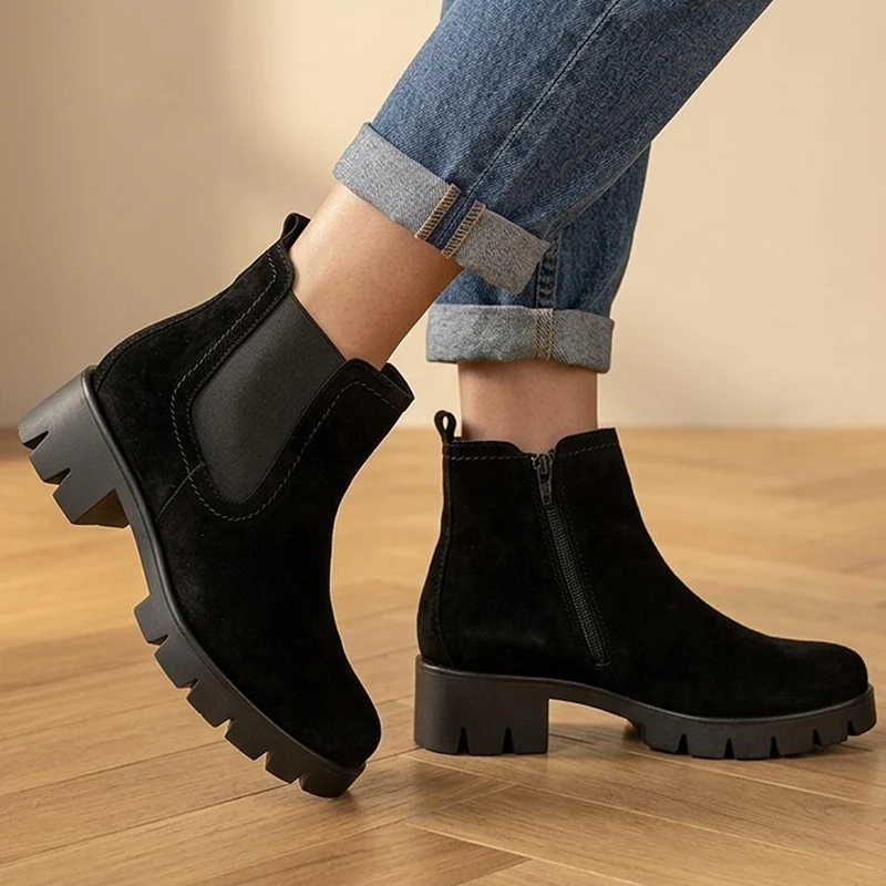 Gabor Chunky Leather Chelsea Boots - GABC44056 / 330 675 - Black