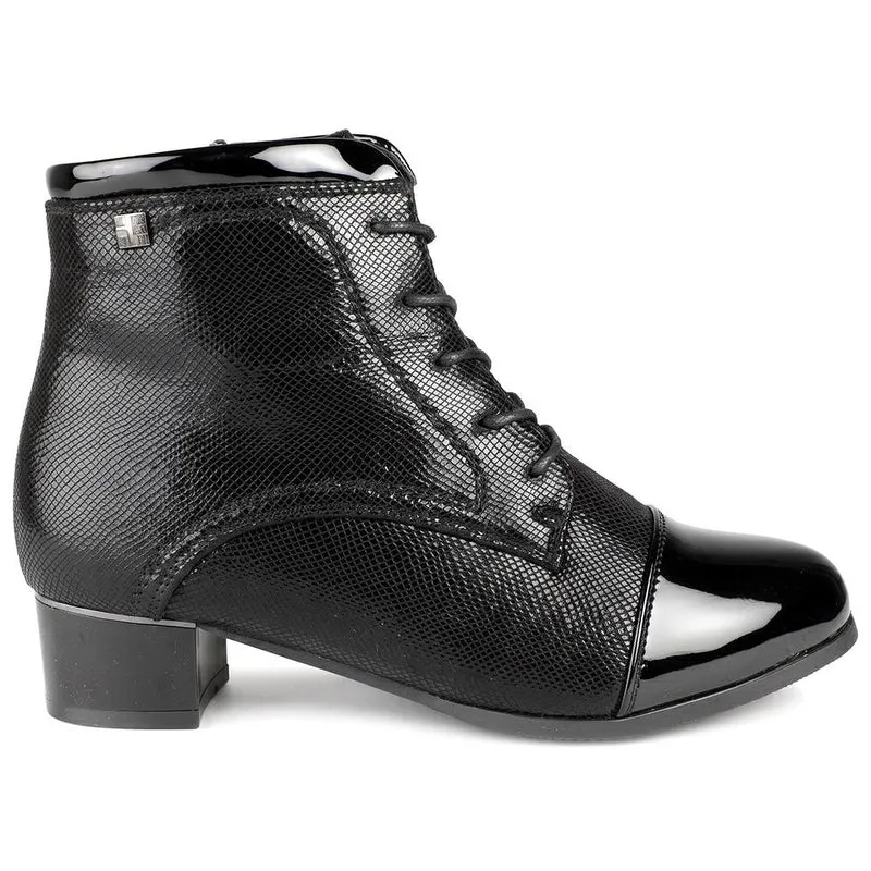 Wide Fit Smart Patent Toe Ankle Boots - WLIG44008 / 329 991 - Black