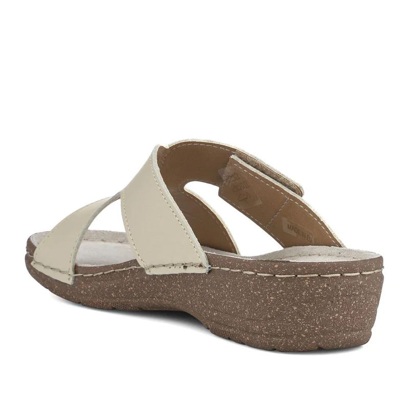 Leather Wedge-Heeled Mules - PATRI41001 / 327 610 - Sand