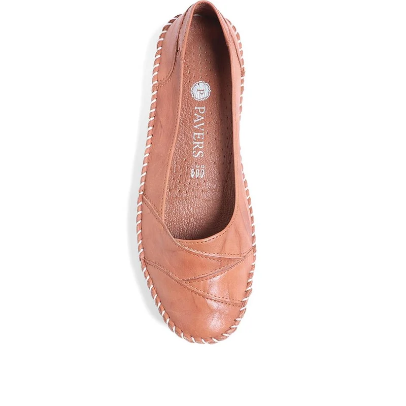Leather Slip-On Shoes - SIMIN37001 / 323 260 - Tan