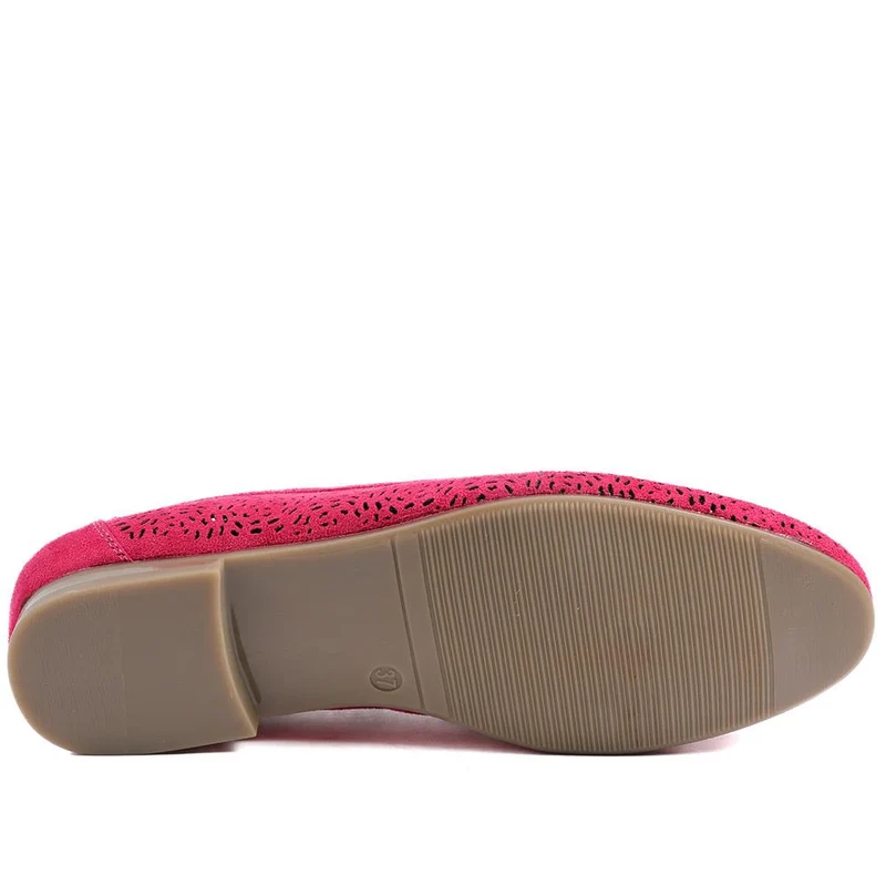 Wide Fit Laser Cut Slip On Shoes - WK43013 / 329 000 - Fuschia