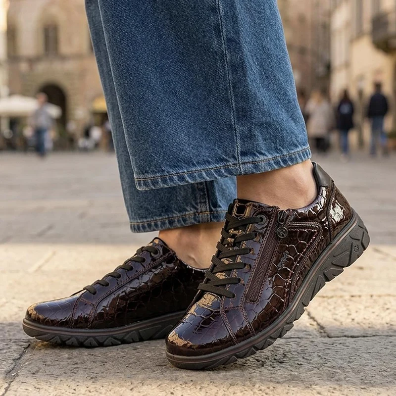 Relife Wide Fit Lace Up Shoes - RELIF44000 / 329 662 - Burgundy