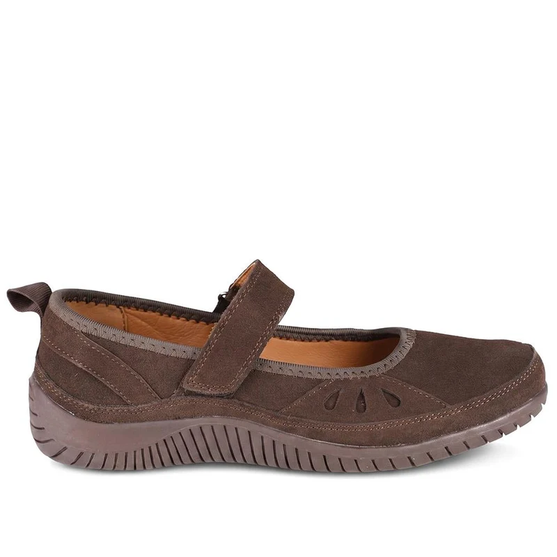 Leather Adjustable Fasten Mary Janes - BRK44003 / 329 757 - Chocolate Suede