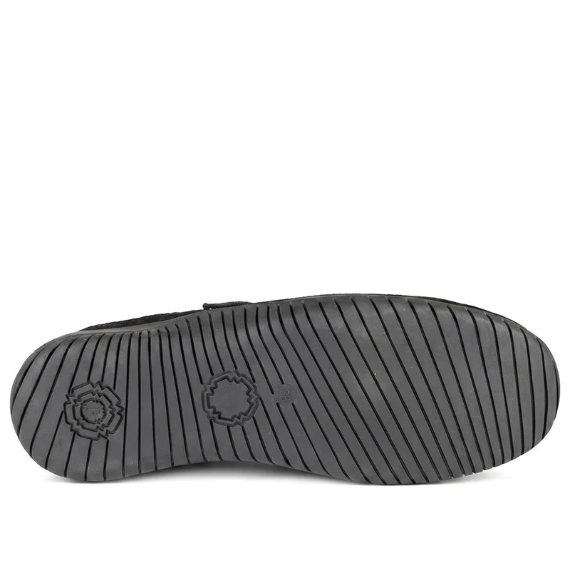 Leather Adjustable Fasten Mary Janes - BRK44003 / 329 757 - Black Suede