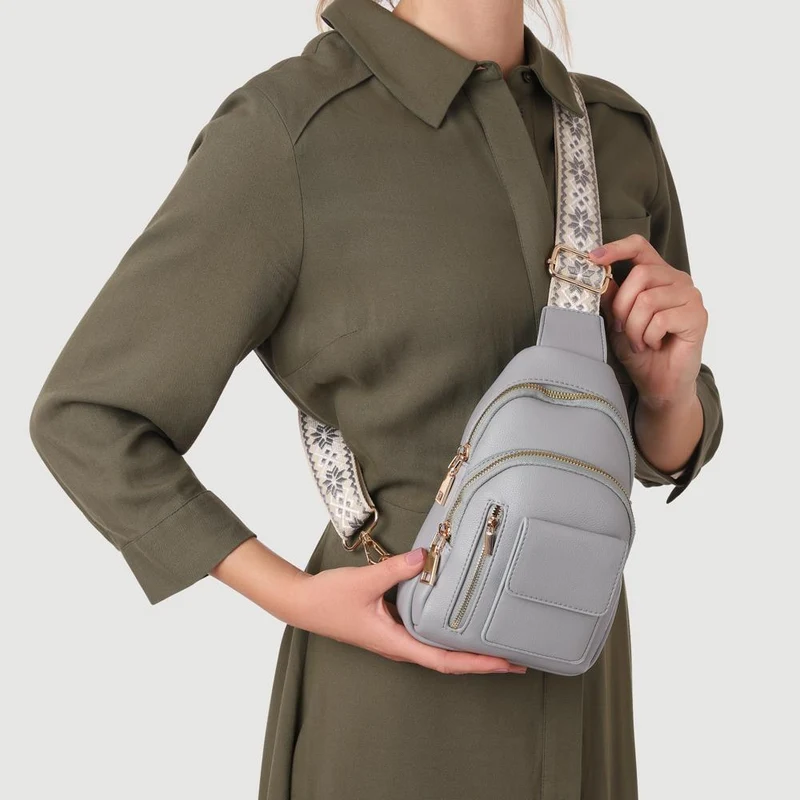 Zip-Up Mini Sling Bag - PRETT41013 / 326 884 - Light Blue