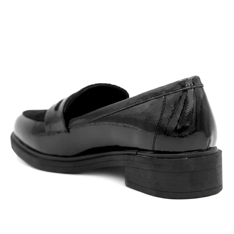 Smart Patent Flat Heel Loafers - WOIL44018 / 329 824 - Black