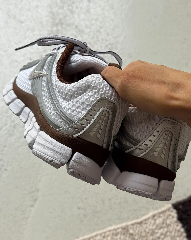 Nike Wmns Nike Zoom Skylon 11