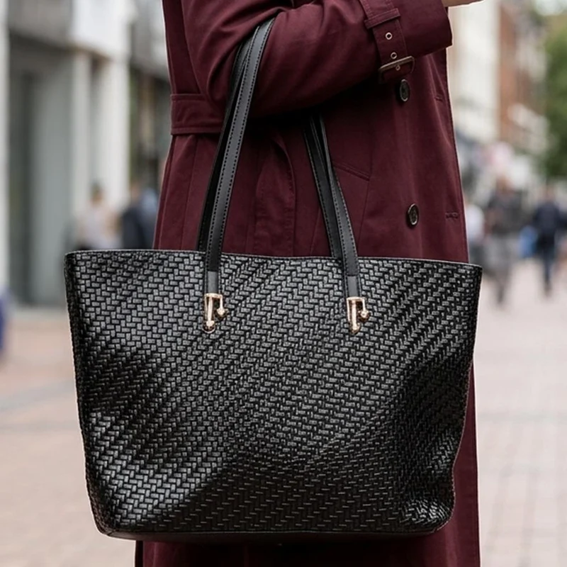 Woven Zip Close Shoulder Bag - BELHETIA44016 / 330 178 - Black