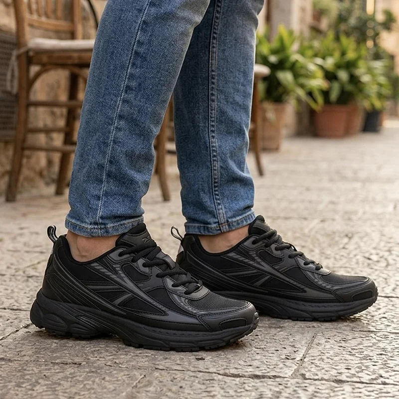 Wide Fit Rugged Lace Up Trainers - BOJIE44011 / 330 189 - Black-Black