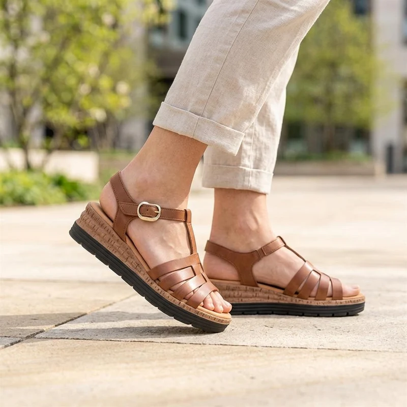 Gabor Leather Buckle Fasten Sandals - GABC44512 / 330 260 - Brown