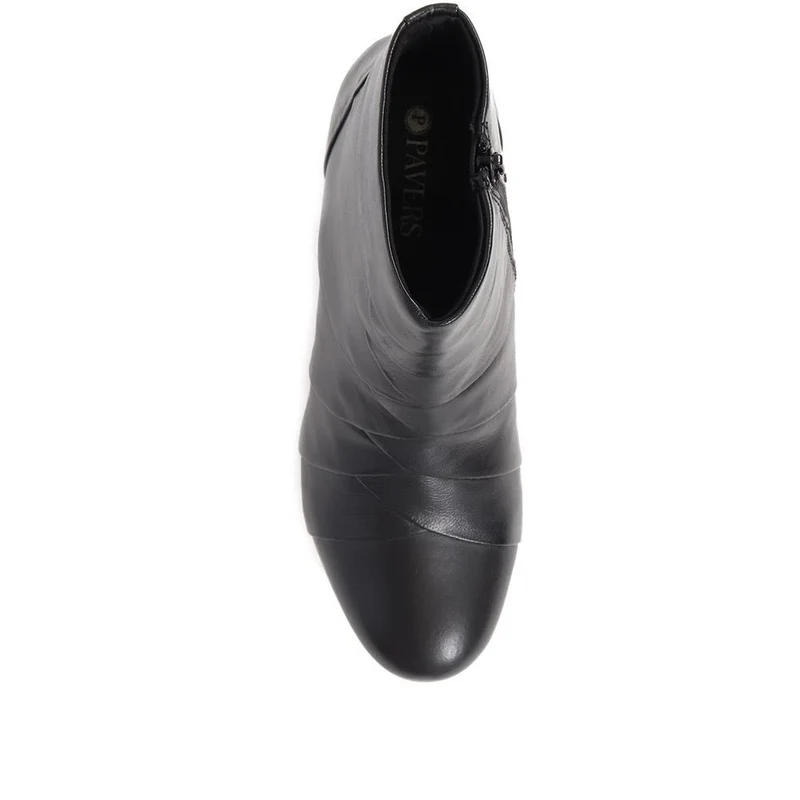 Everyday Leather Ankle Boots - MAGNU38003 / 324 540 - Black