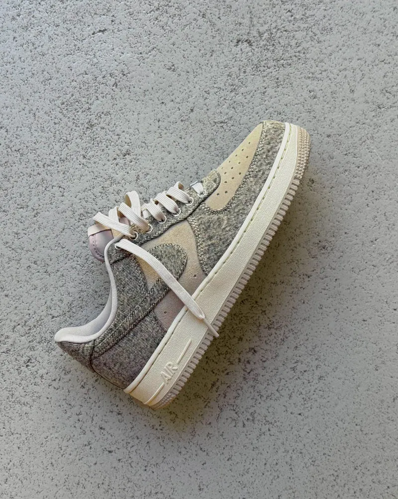 Nike Air Force 1 '07 LV8 *Denim*