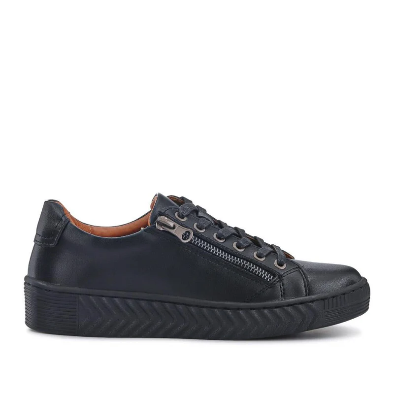 Casual Leather Trainers - BRK41000 / 326 649 - Black