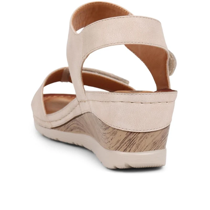Double-Strap Touch-Fasten Wedge Sandals - WOIL39033 / 325 303 - Beige
