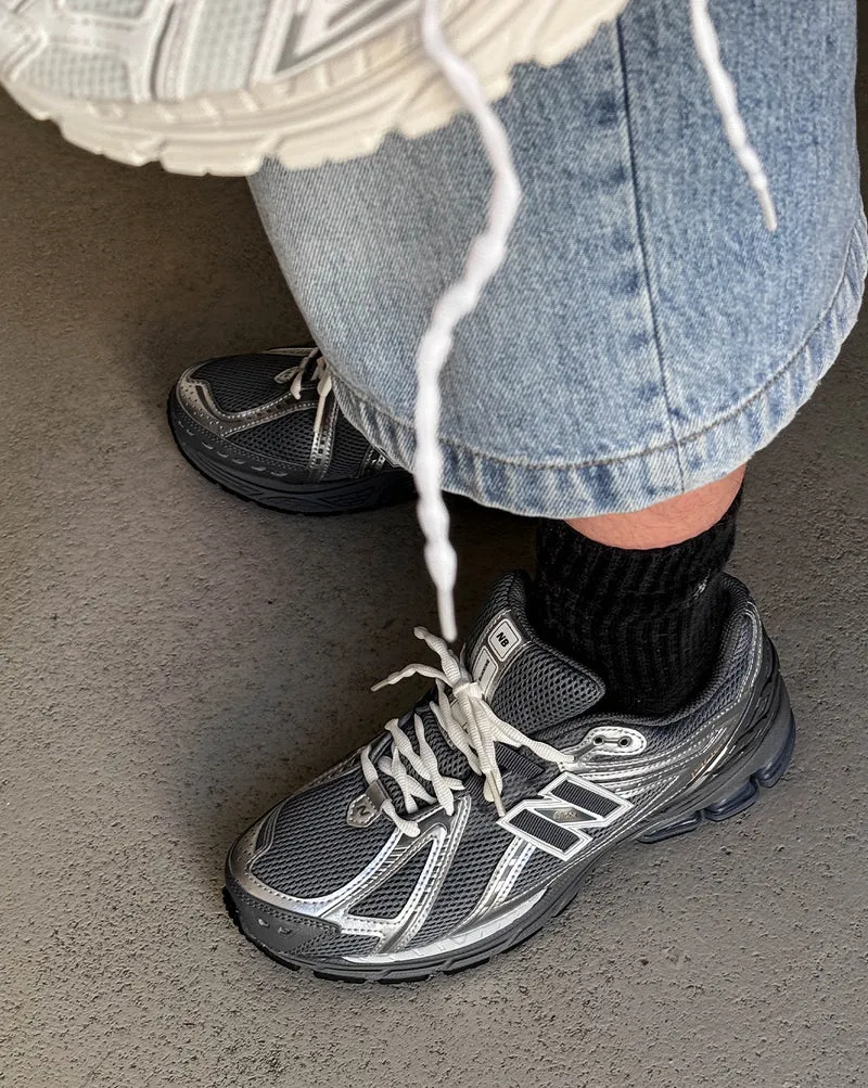 New Balance 1906R