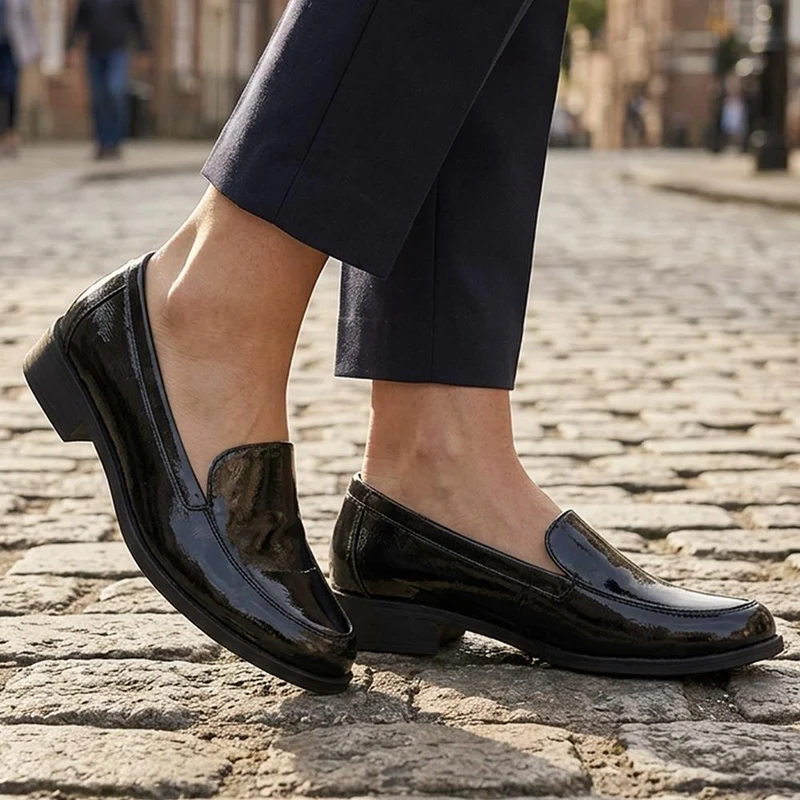 Smart Block Heel Loafers - WBINS44015 / 329 754 - Black Patent