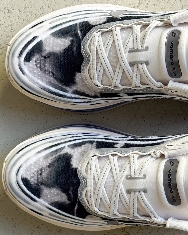 Nike Wmns Vomero Plus SE