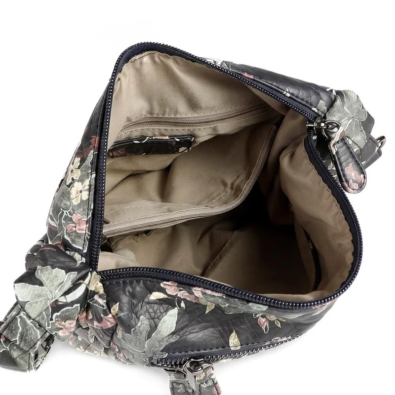 Zip-Close Shoulder Bag - WAHT40007 / 325 839 - Black Floral