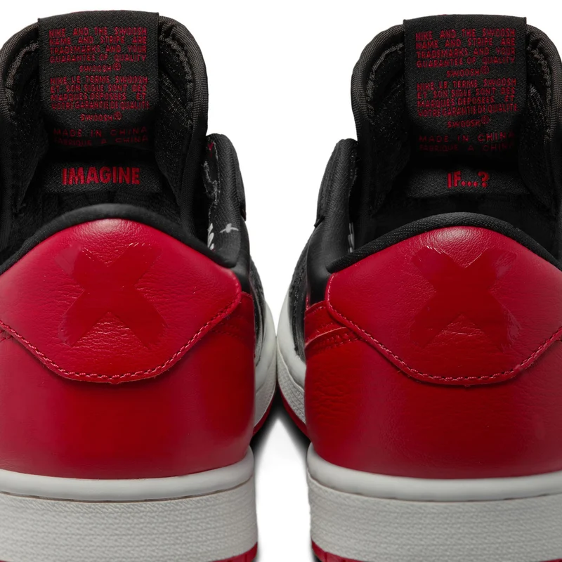 Nike Air Jordan 1 Retro Low OG *Banned*