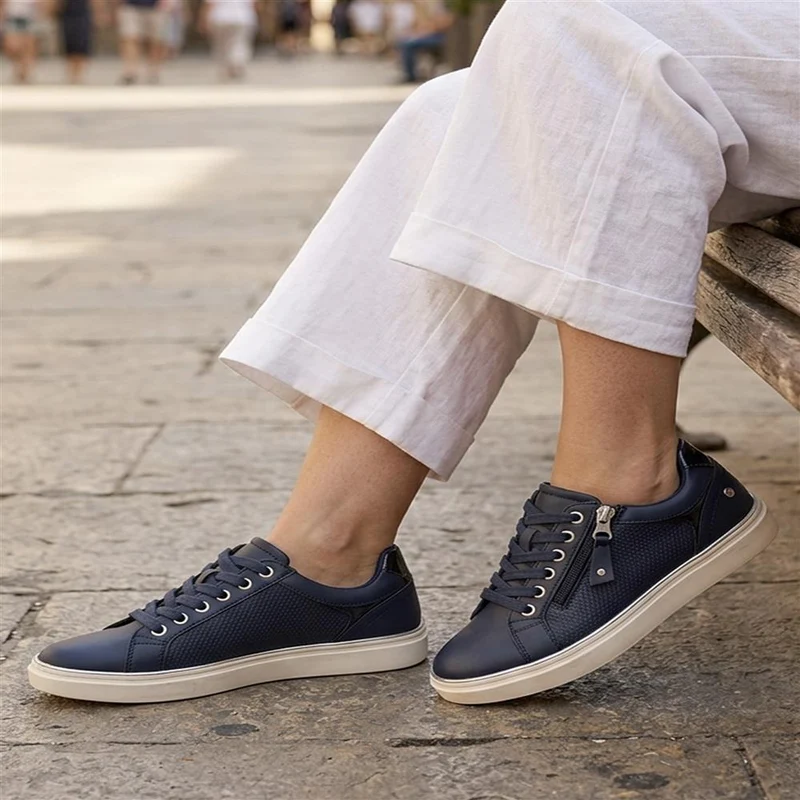 Wide Fit Zip & Lace Trainers With Grip Sole - WOIL42005 / 328 226 - Navy