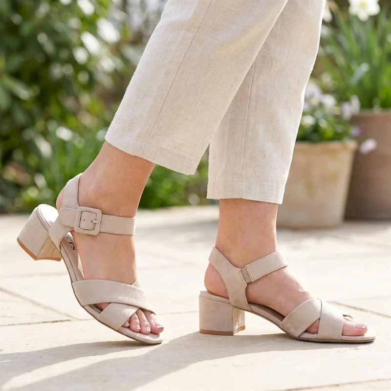 Elegant Block Heeled Sandals - WBINS41053 / 327 111 - Beige