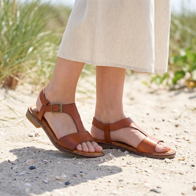 All-Leather Buckled Sandals - PERSI41001 / 327 543 - Tan