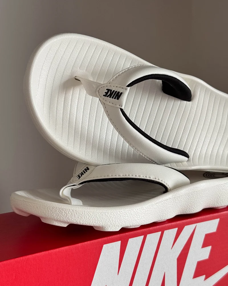 Nike Wmns Marina