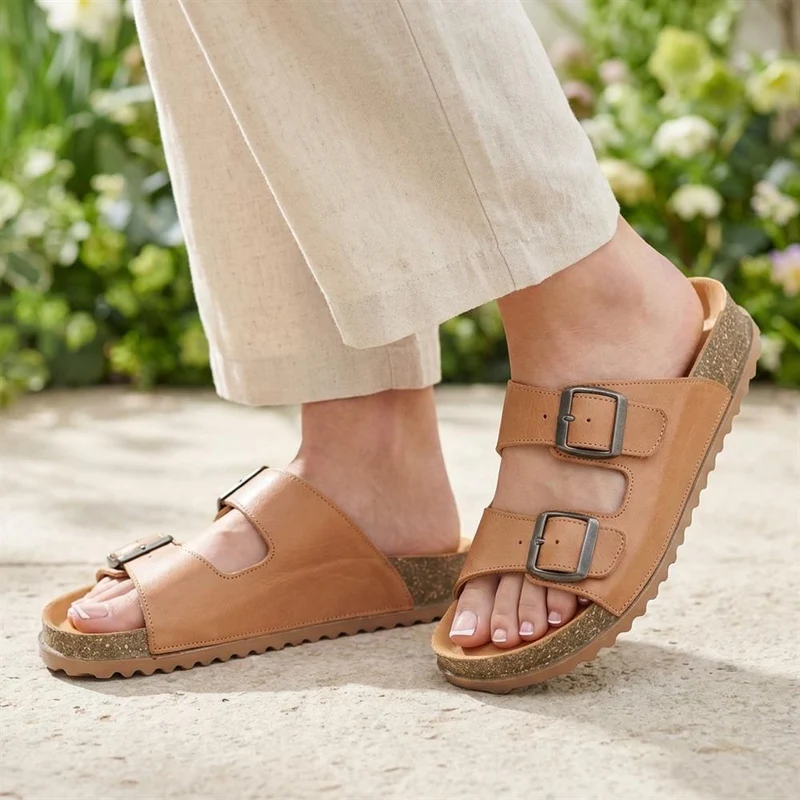 Leather Dual Buckle Fastening Sandals - METIN43022 / 329 635 - Tan Leather