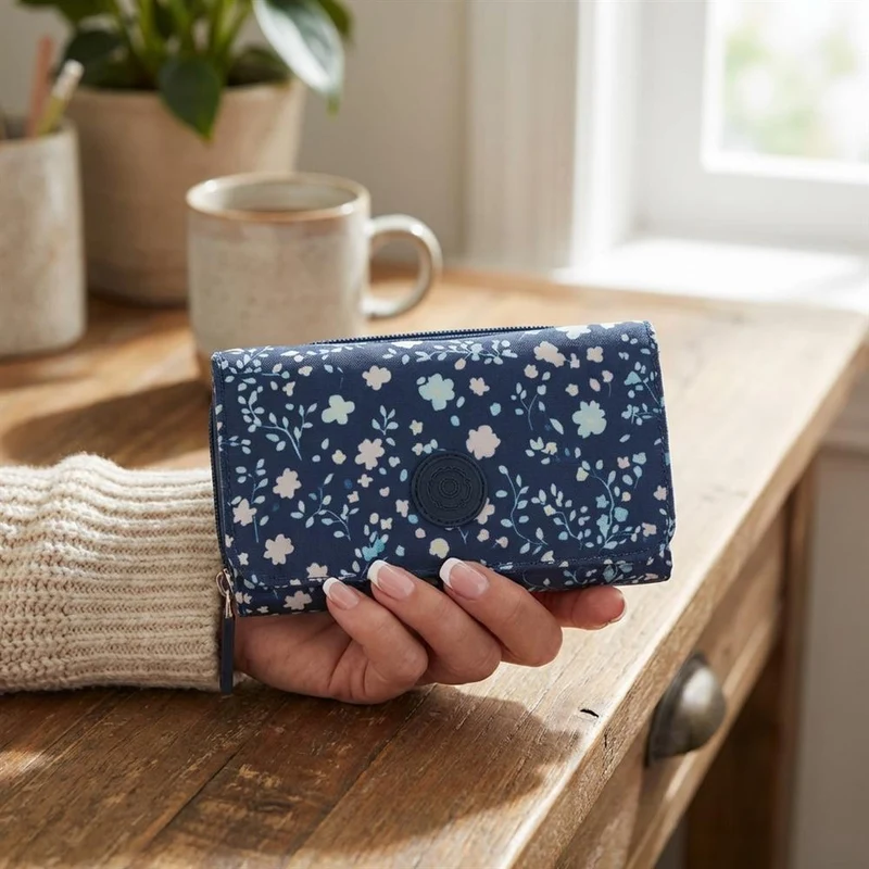 Tri-Fold Purse - SMIT37005 / 323 860 - Navy Floral