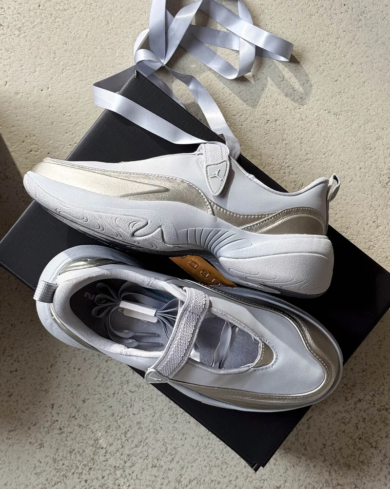 Nike Wmns Jordan Pointe