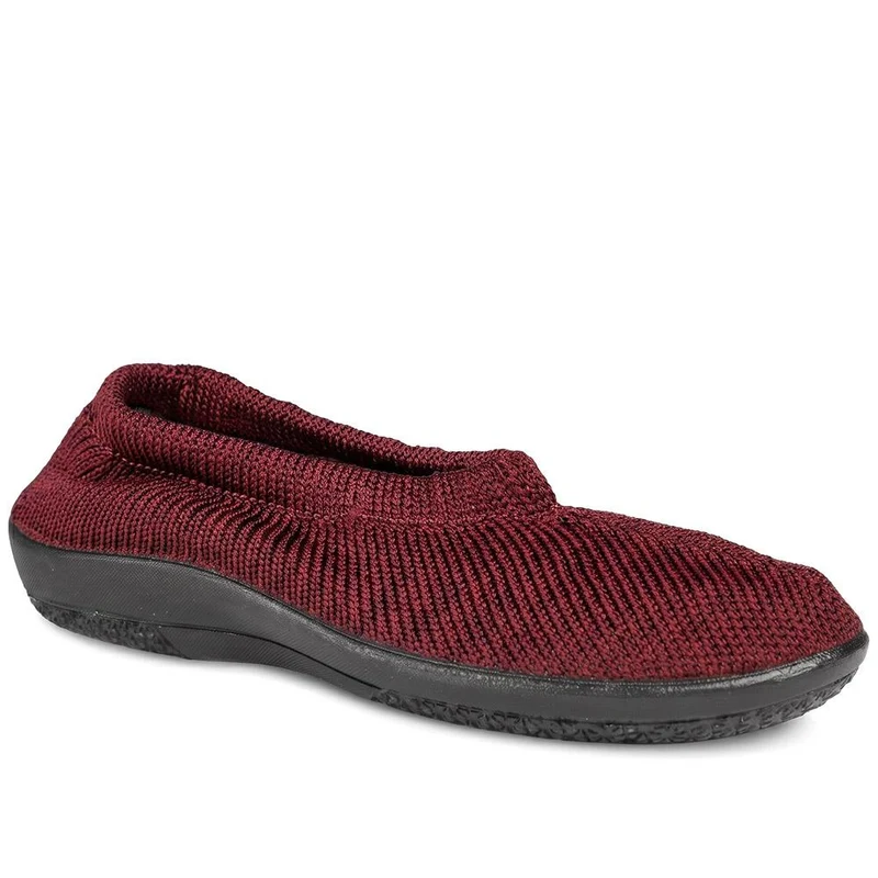 Flexible Fabric Upper Slip On Shoes - PLU44002 / 330 363 - Burgundy