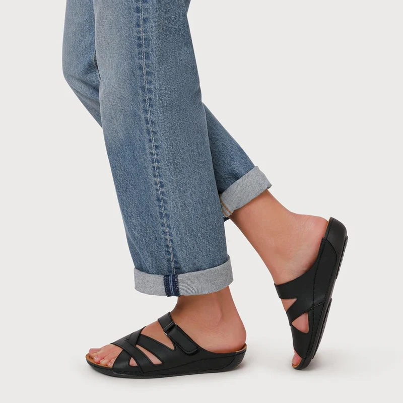 Lightweight Touch Fasten Mules - SERAY41001 / 327 547 - Black