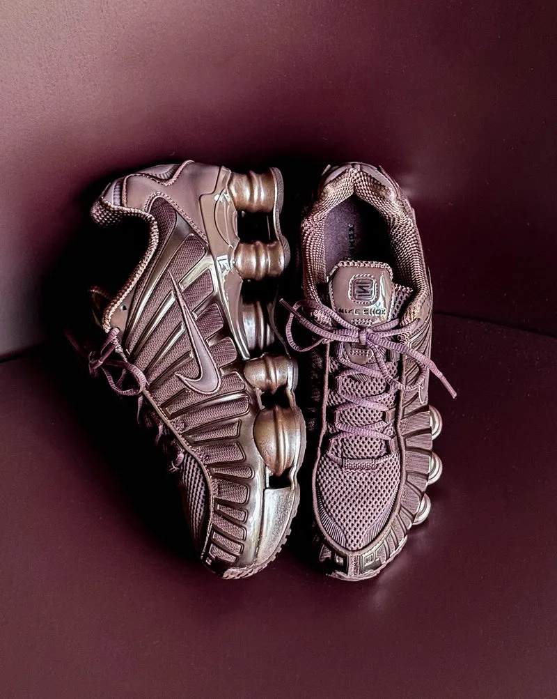 Nike Wmns Shox TL