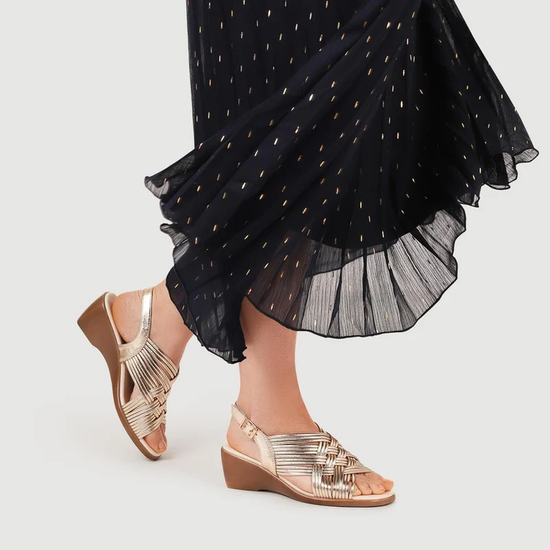 High Wedge-Heeled Sandals - WOIL41048 / 327 232 - Gold