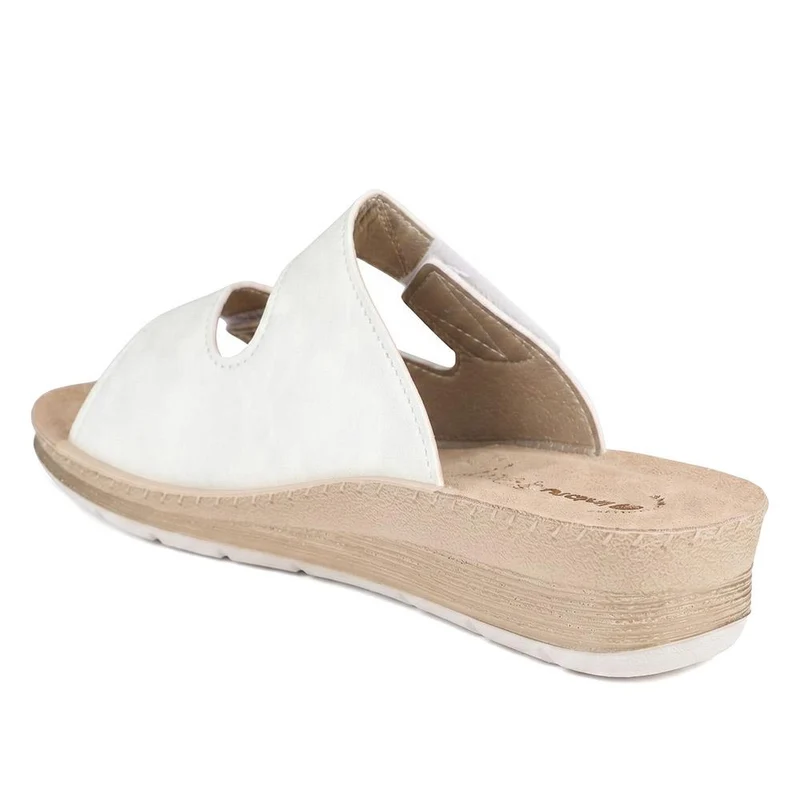 Inblu Dual Adjustable Fasten Strap Sandals - INB43047 / 330 366 - White